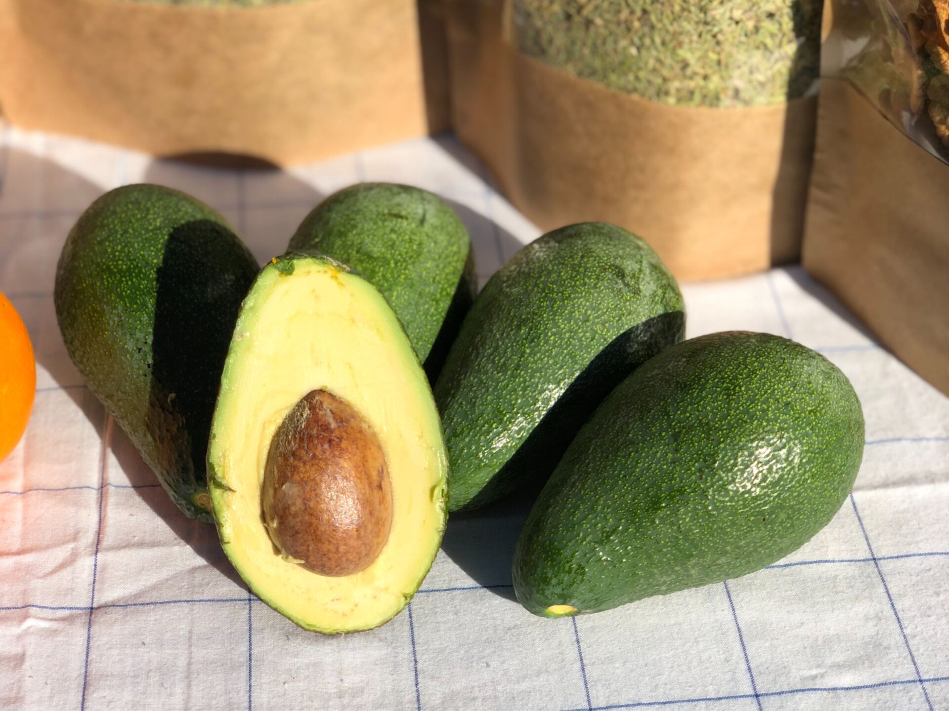 Avokado (250 Üstü)